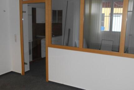 Wohnung Betzdorf - 3 Zimmer, 80 m&sup2;, 500&euro; | Angebot:26408070