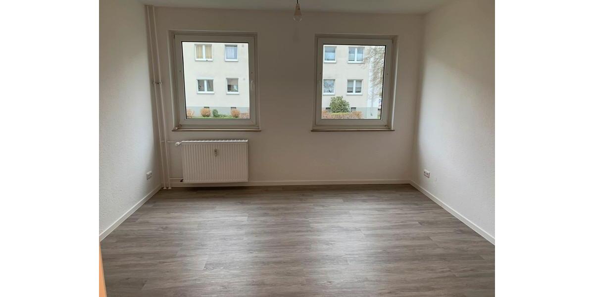 Etagenwohnung Langenfeld (Rheinland) - 3 Zimmer, 64 m&sup2;, 720&euro; | Angebot:25881147