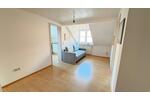 Schöne 2-Zimmer-Dachgeschosswohnung zimmer