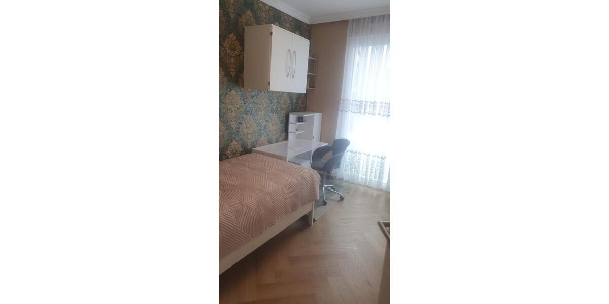 Frauen WG voll möbliert ab 1.1.26 400 € 1 zimmer