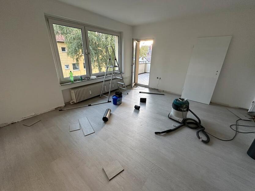 Renoviert 4 Zimmer in Braunschweig Querum mit Balkon ab 1.9.25