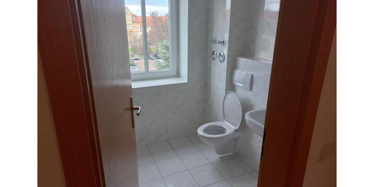 Etagenwohnung Arnstadt - 2 Zimmer, 49 m&sup2;, 360&euro; | Angebot:26688929