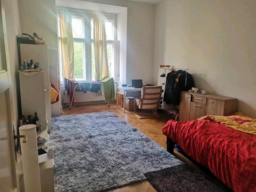 ein Zimmer ab 01.08 auf Zeit