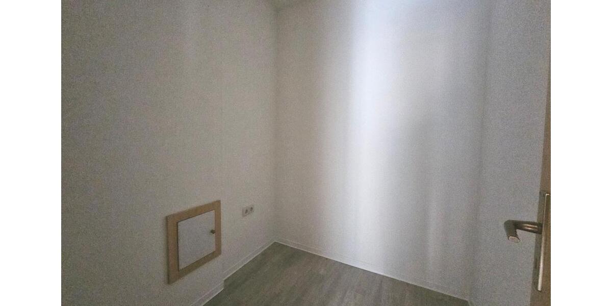 Etagenwohnung Mühlhausen (Thüringen) - 2 Zimmer, 78 m&sup2;, 455&euro; | Angebot:26725662