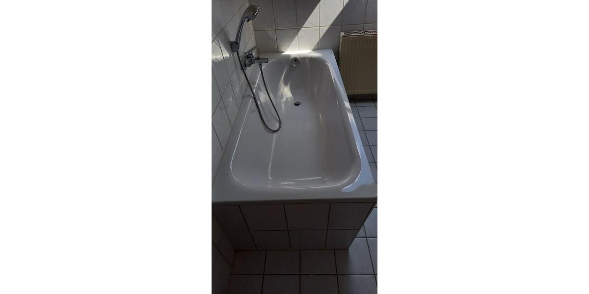 Dachgeschoßwohnung Teuchern - 3 Zimmer, 75 m&sup2;, 338&euro; | Angebot:24344618