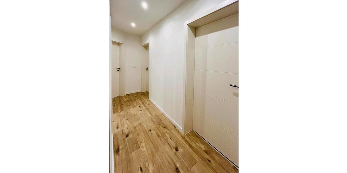 Terrassenwohnung Grimma - 3 Zimmer, 67 m&sup2;, 640&euro; | Angebot:25901702