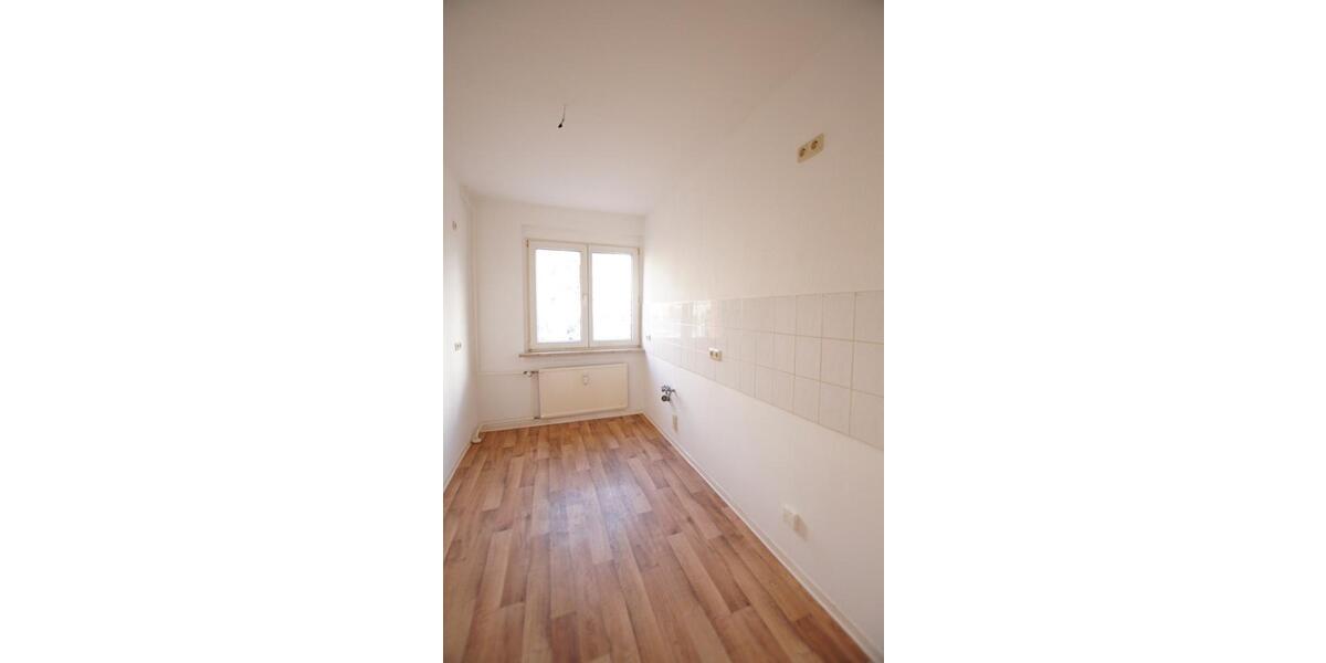 Etagenwohnung Pößneck - 3 Zimmer, 58 m&sup2;, 350&euro; | Angebot:26246712