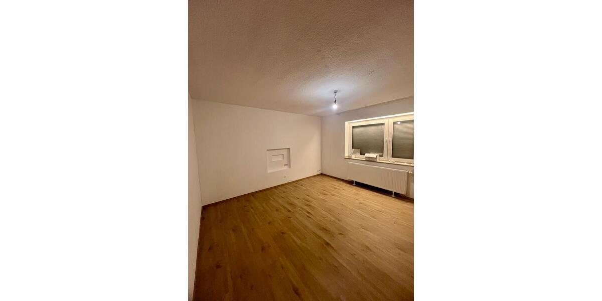 Erdgeschoßwohnung Bochum Bochum-Mitte - 4 Zimmer, 82 m&sup2;, 1.050&euro; | Angebot:25225229