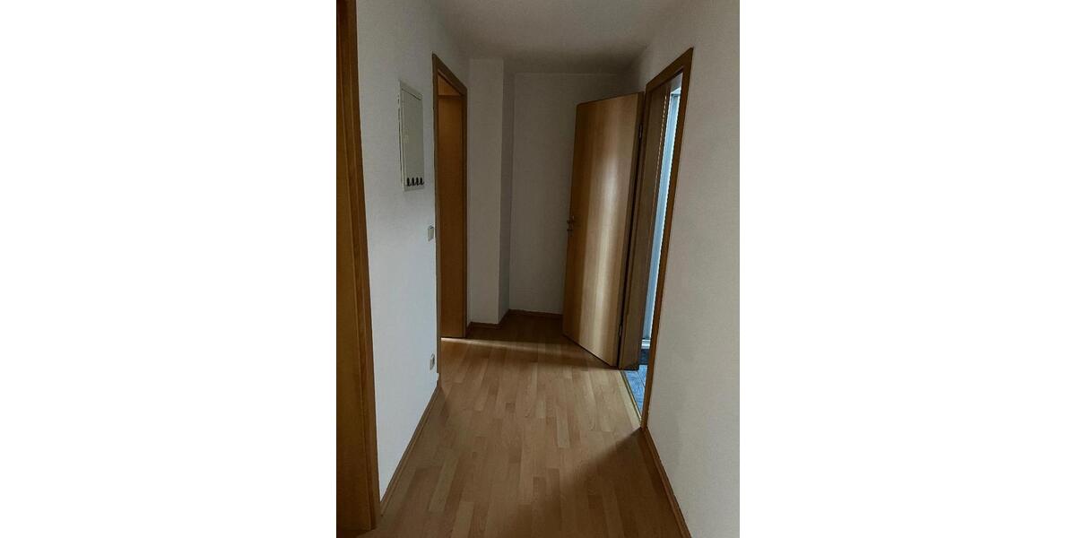 Dachgeschoßwohnung Querfurt - 2.5 Zimmer, 74 m&sup2;, 407&euro; | Angebot:25979197