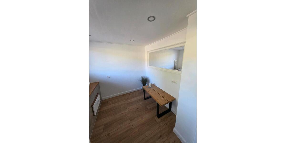 Dachgeschoßwohnung Nalbach - 2 Zimmer, 75 m&sup2;, 650&euro; | Angebot:26238104