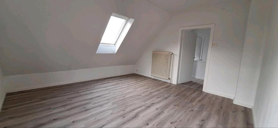 Einfamilienhaus Varrel - 3 Zimmer, 90 m&sup2;, 800&euro; | Angebot:24609469