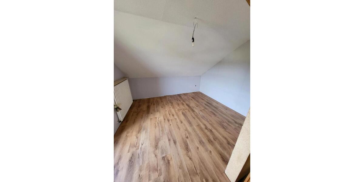 DG-Wohnung hell & gepflegt mit guter Anbindung 3 zimmer