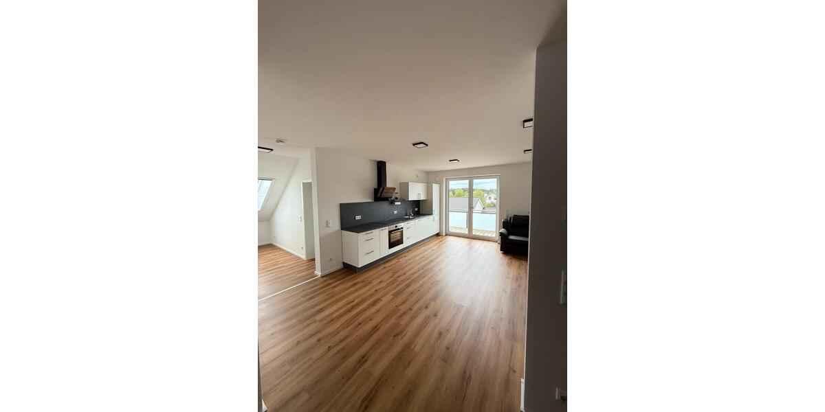 Dachgeschoßwohnung Bodenwöhr - 2 Zimmer, 72 m&sup2;, 648&euro; | Angebot:26614902
