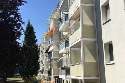 Wohnung Forst (Lausitz) - 2 Zimmer, 46 m&sup2;, 274&euro; | Angebot:27103395