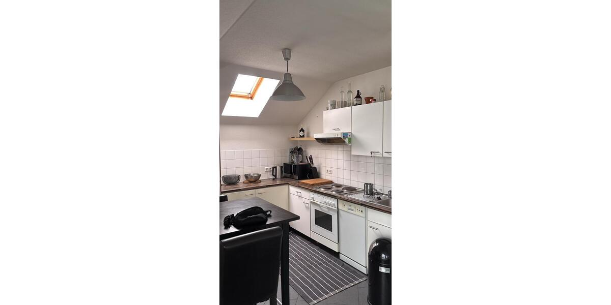 Dachgeschoßwohnung Dresden Neustadt - 2 Zimmer, 65 m&sup2;, 900&euro; | Angebot:26664076