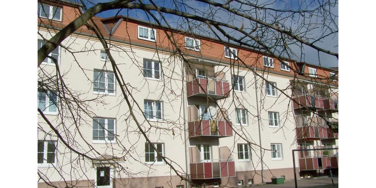 Etagenwohnung Sondershausen - 3 Zimmer, 82 m&sup2;, 396&euro; | Angebot:26283623