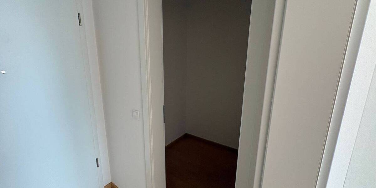 Etagenwohnung Amberg - 2 Zimmer, 64 m&sup2;, 700&euro; | Angebot:26740279