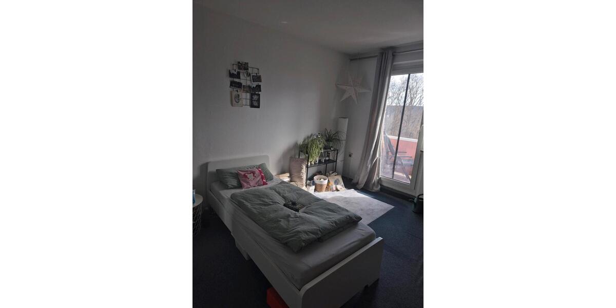 Etagenwohnung Jena Lobeda-Altstadt - 1 Zimmer, 15 m&sup2;, 365&euro; | Angebot:26705559