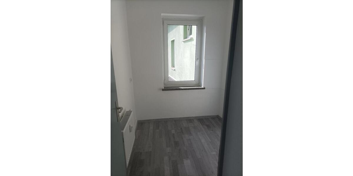 Etagenwohnung Ebersbach-Neugersdorf Neugersdorf - 5 Zimmer, 120 m&sup2;, 610&euro; | Angebot:26665616