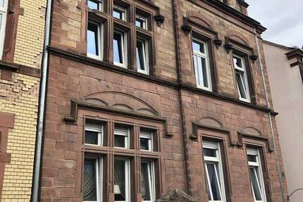 Stilvolle EG Wohnung in stadtnaher Wohnlage