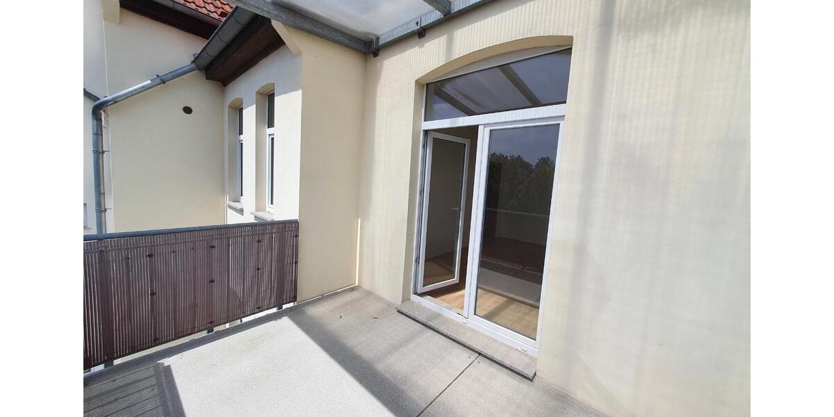 Etagenwohnung Apolda - 4 Zimmer, 98 m&sup2;, 870&euro; | Angebot:24672572