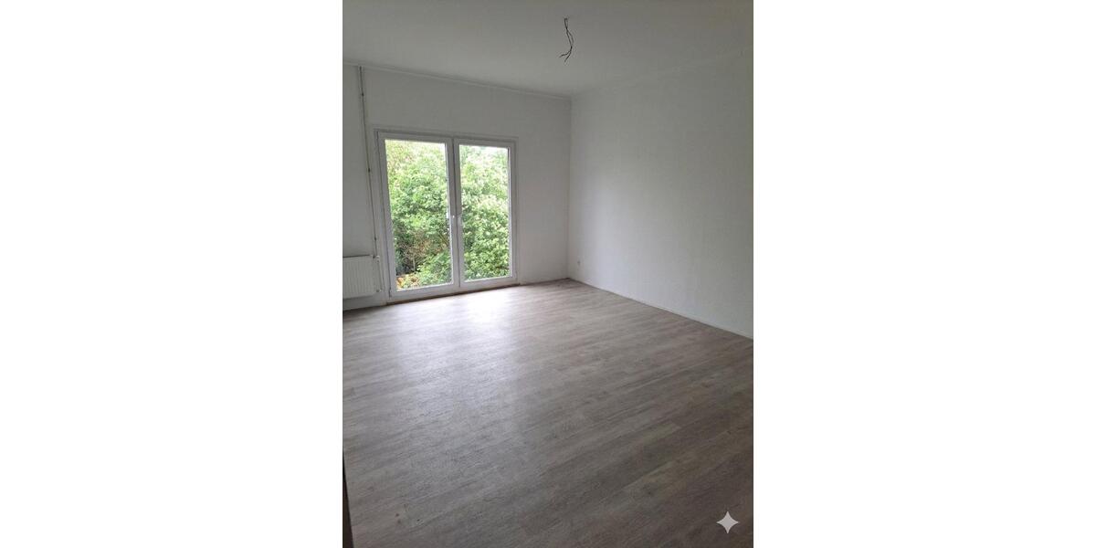 Etagenwohnung Elze - 2 Zimmer, 67 m&sup2;, 585&euro; | Angebot:26553749