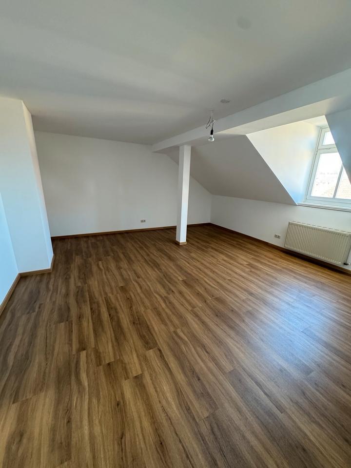 Möbliertes WG-Zimmer in der Sanderau