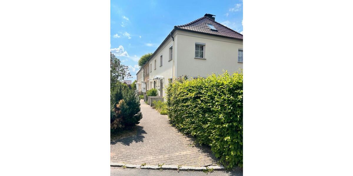 Reihenhaus Sonneberg - 5 Zimmer, 110 m&sup2;, 1.000&euro; | Angebot:24754381