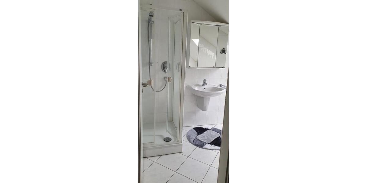 Dachgeschoßwohnung Taunusstein - 2 Zimmer, 65 m&sup2;, 995&euro; | Angebot:26447808