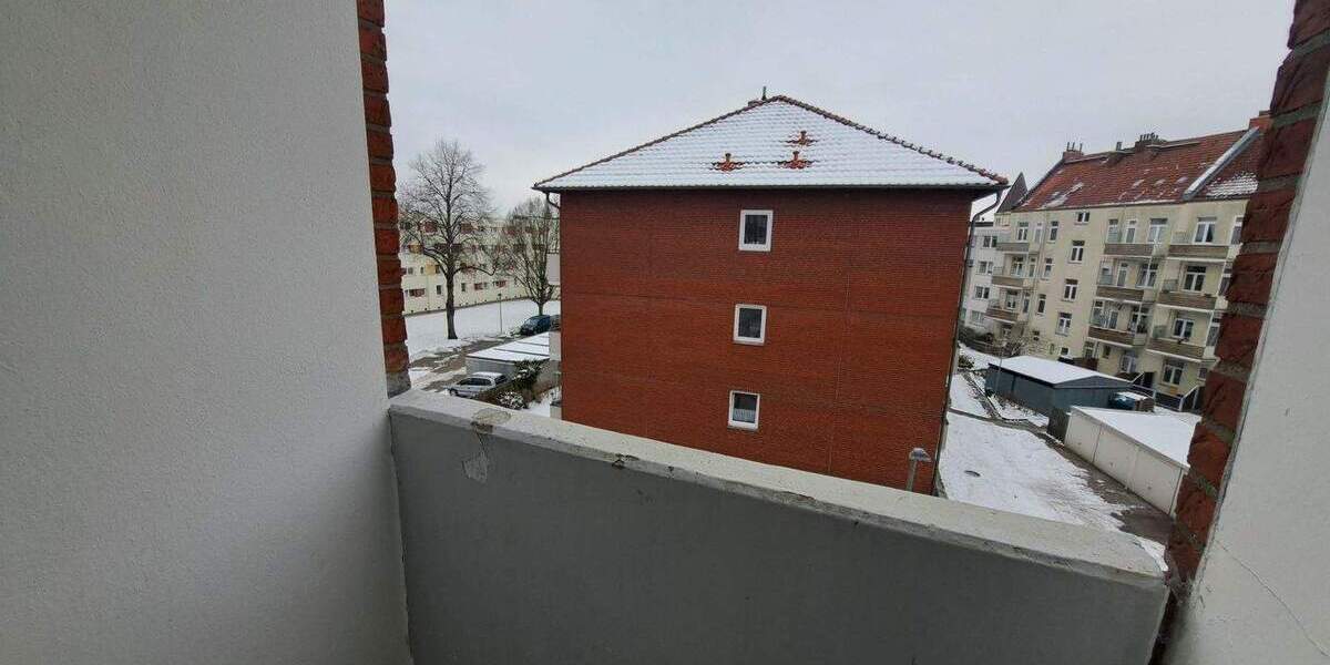 Etagenwohnung Bremerhaven Lehe - 3 Zimmer, 87 m&sup2;, 625&euro; | Angebot:25749026