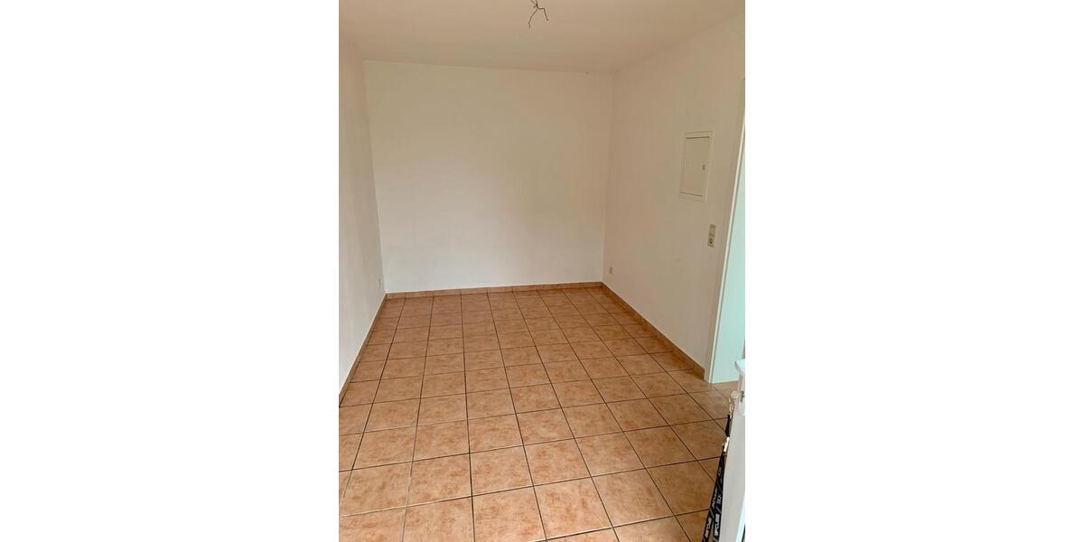 Erdgeschoßwohnung Waren (Müritz) - 2 Zimmer, 65 m&sup2;, 420&euro; | Angebot:26704743