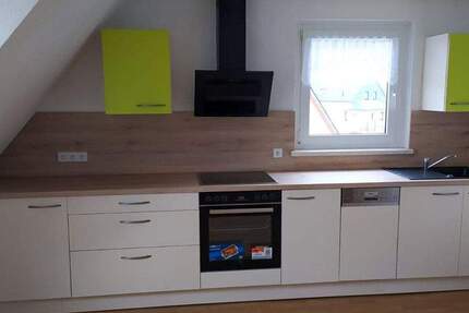 Frisch saniert - Dachgeschosswohnung auf dem Eichert zu vermieten 2 zimmer