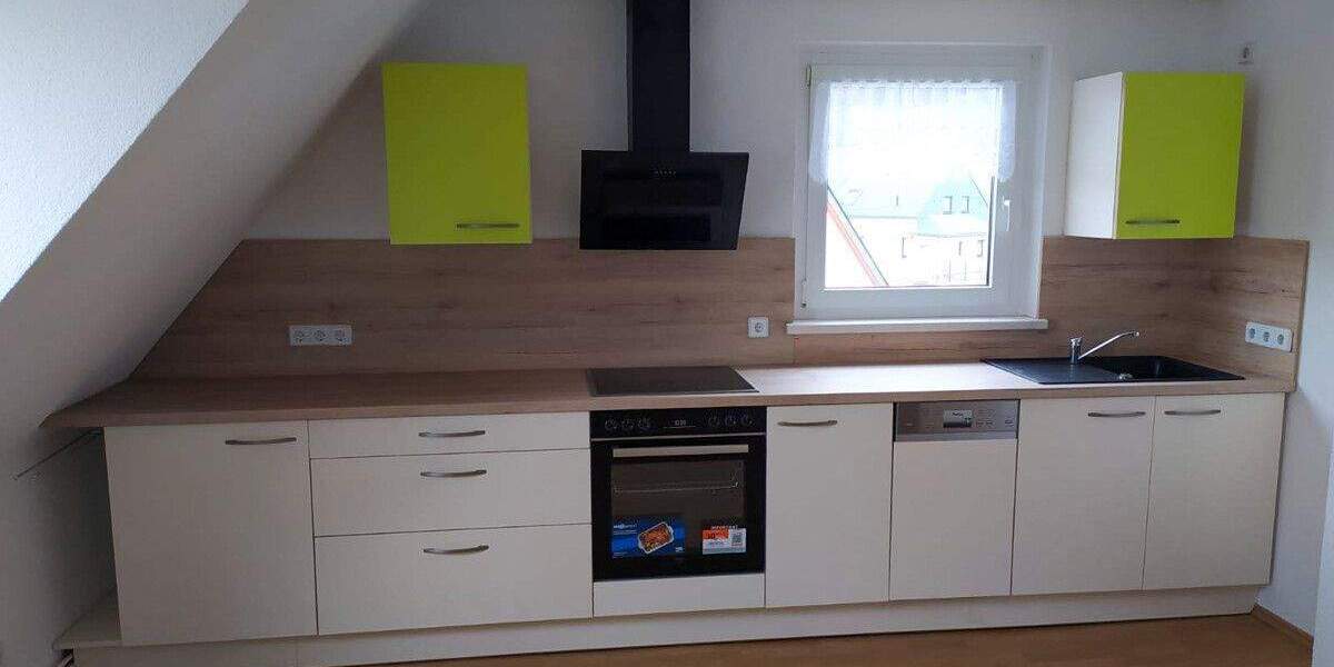 Frisch saniert - Dachgeschosswohnung auf dem Eichert zu vermieten 2 zimmer