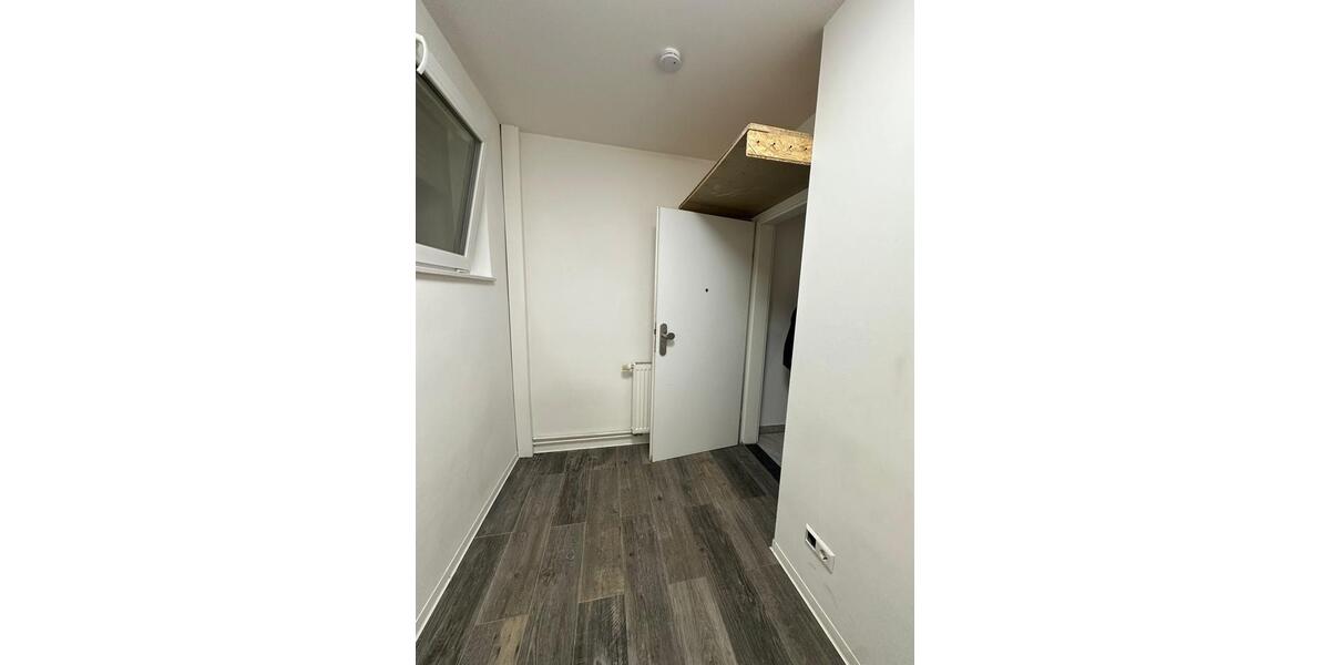 Helle 2-Zimmer-Wohnung mit Fußbodenheizung & Tiefgarage 3 zimmer