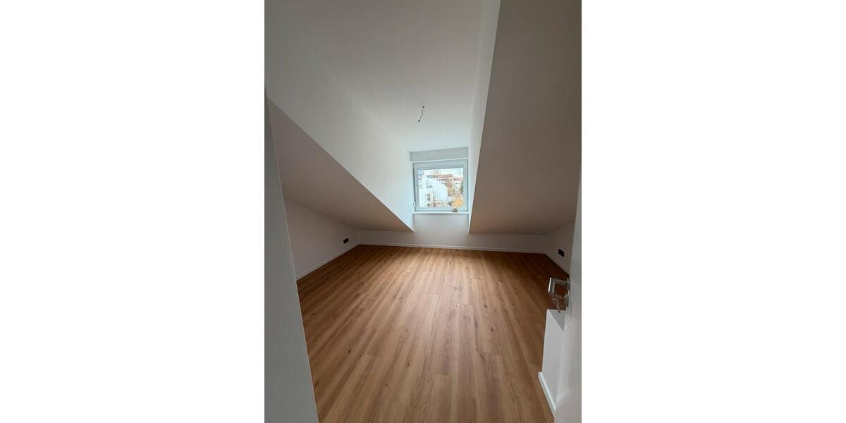 Doppelhaushälfte München Pasing-Obermenzing - 5 Zimmer, 110 m&sup2;, 2.838&euro; | Angebot:25841117
