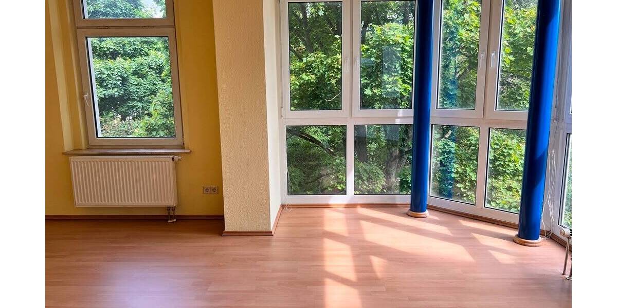 Etagenwohnung Plauen Westend - 2 Zimmer, 67 m&sup2;, 335&euro; | Angebot:26308225