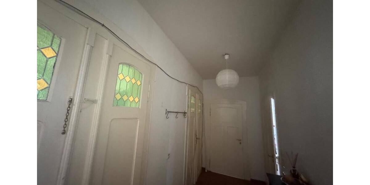 Befristet oder unbefristet , Großes, sonniges Zimmer in junger WG 1 zimmer