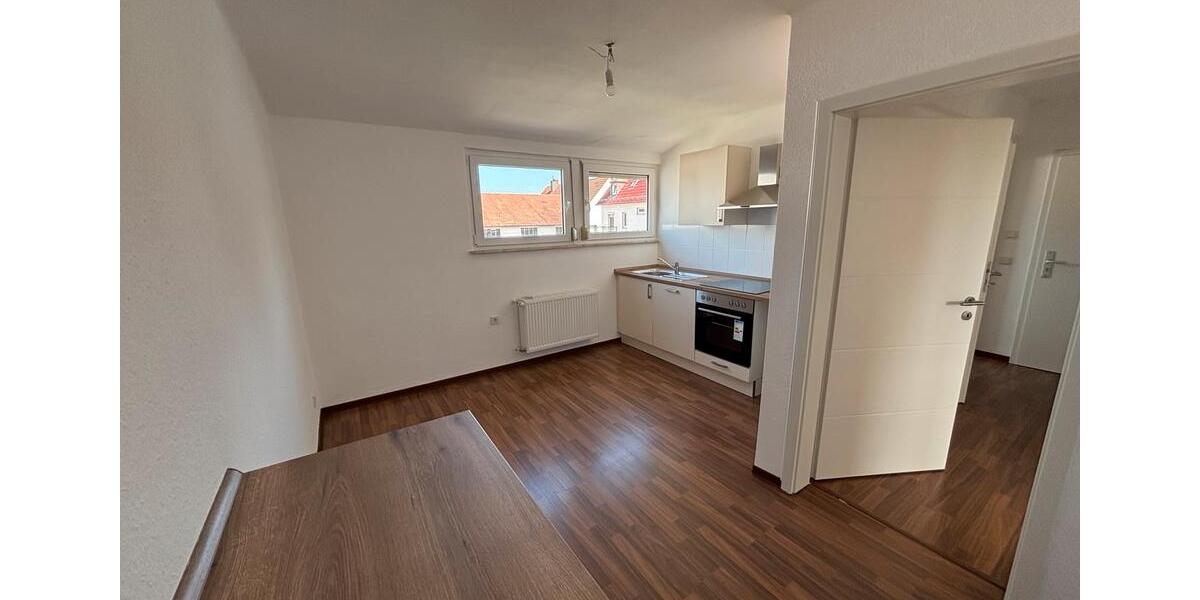 Dachgeschoßwohnung Pirmasens - 2 Zimmer, 50 m&sup2;, 500&euro; | Angebot:26041419