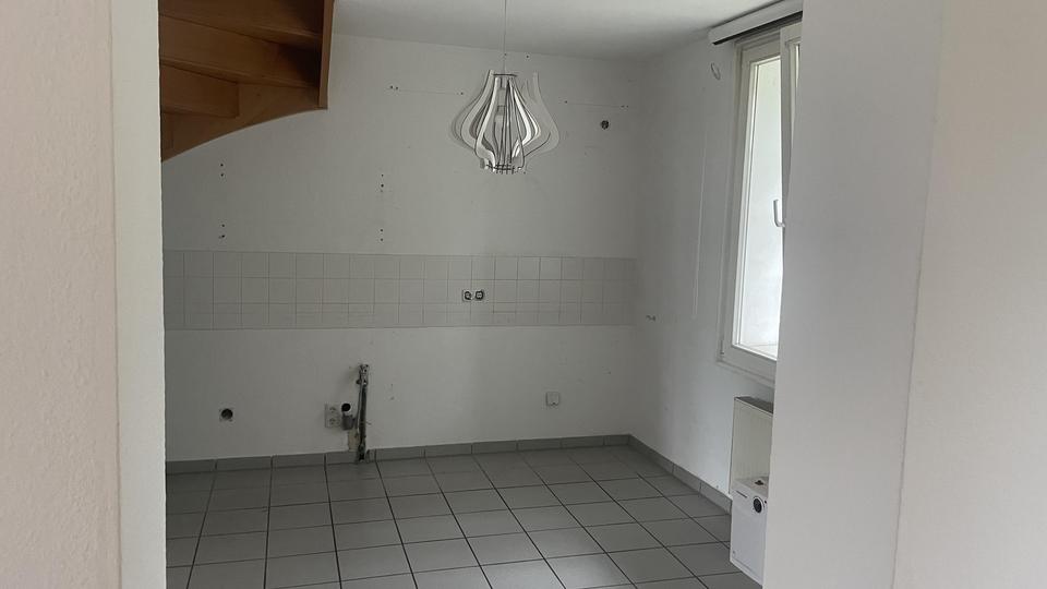 Etagenwohnung Lohmar - 2 Zimmer, 82 m&sup2;, 830&euro; | Angebot:26633961