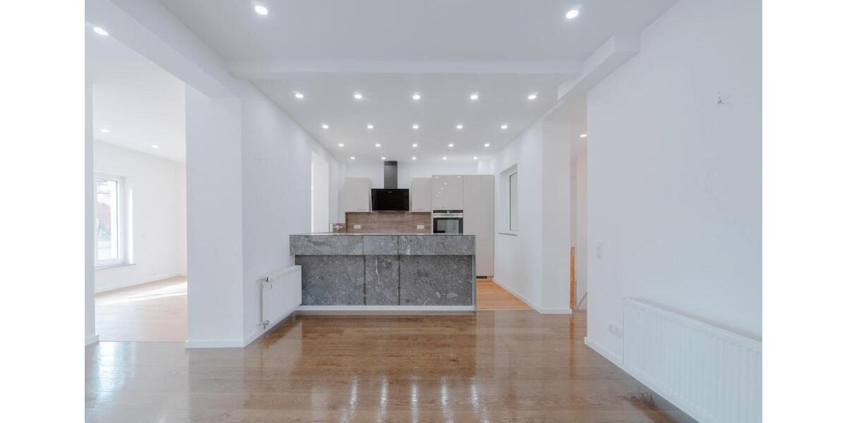 Klar, offen, modern: Wohnung mit Garten, Einbauküche & Homeoffice-Potenzial 4 zimmer