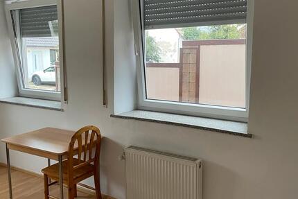 Zimmer ab sofort bezugsfrei 1 zimmer