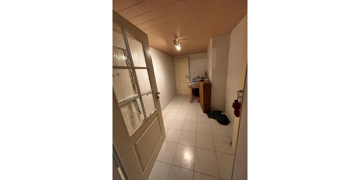 Etagenwohnung Ehringshausen - 2 Zimmer, 60 m&sup2;, 720&euro; | Angebot:24757809
