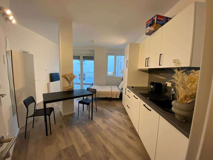 Wohnung zum Mieten in Stuttgart 790 € 20.59 m² 1 zimmer