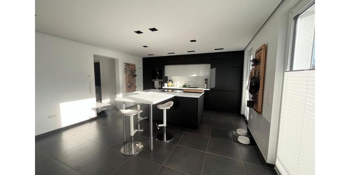 Etagenwohnung Sassenburg - 4 Zimmer, 125 m&sup2;, 1.330&euro; | Angebot:24440085