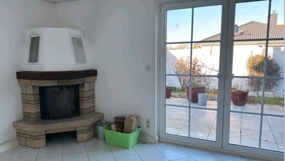 Einfamilienhaus Laage - 4 Zimmer, 140 m&sup2;, 1.600&euro; | Angebot:26213173