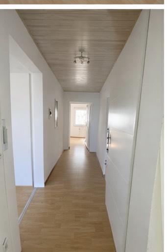 Dachgeschoßwohnung Rodenberg - 3 Zimmer, 82 m&sup2;, 900&euro; | Angebot:25381875
