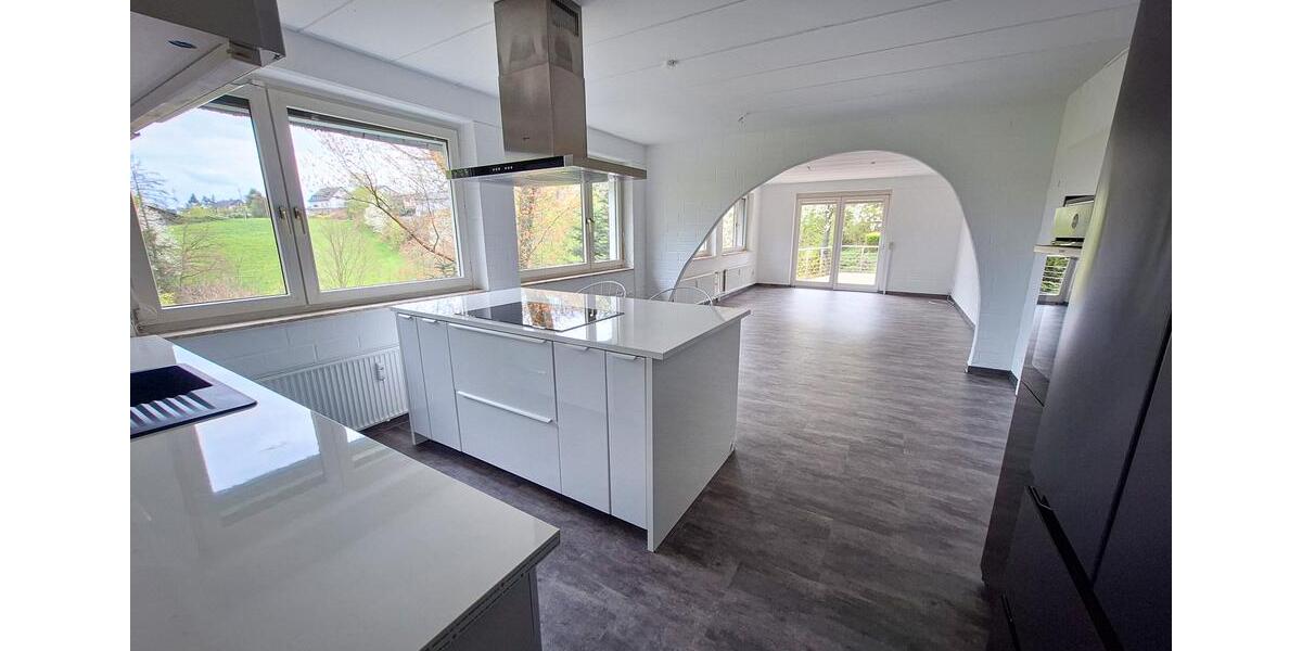 Terrassenwohnung Wissen - 4 Zimmer, 150 m&sup2;, 950&euro; | Angebot:26441225