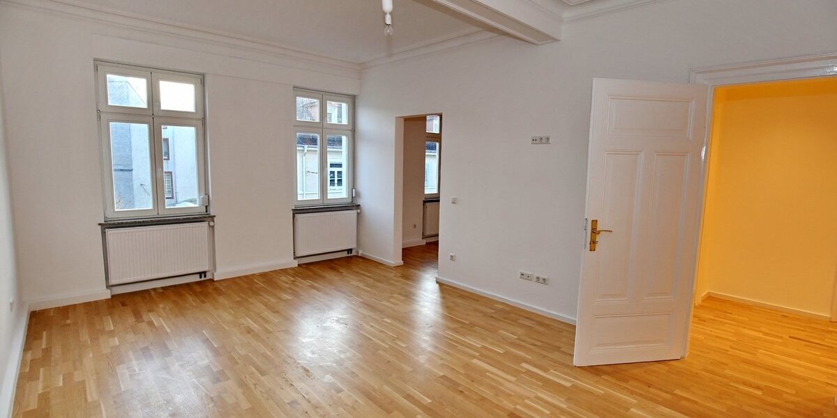 Kernsanierte Altbauetage in absoluter Innenstadtlage 4 zimmer