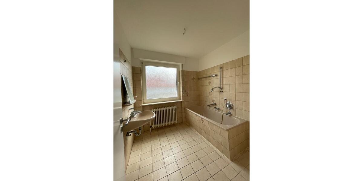 Hochparterre Spenge - 3 Zimmer, 79 m&sup2;, 595&euro; | Angebot:24703844