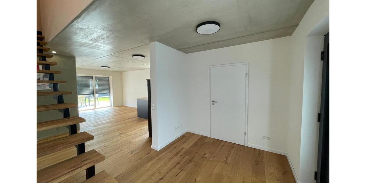 Doppelhaushälfte Wittislingen - 1 Zimmer, 155 m&sup2;, 1.690&euro; | Angebot:26272545